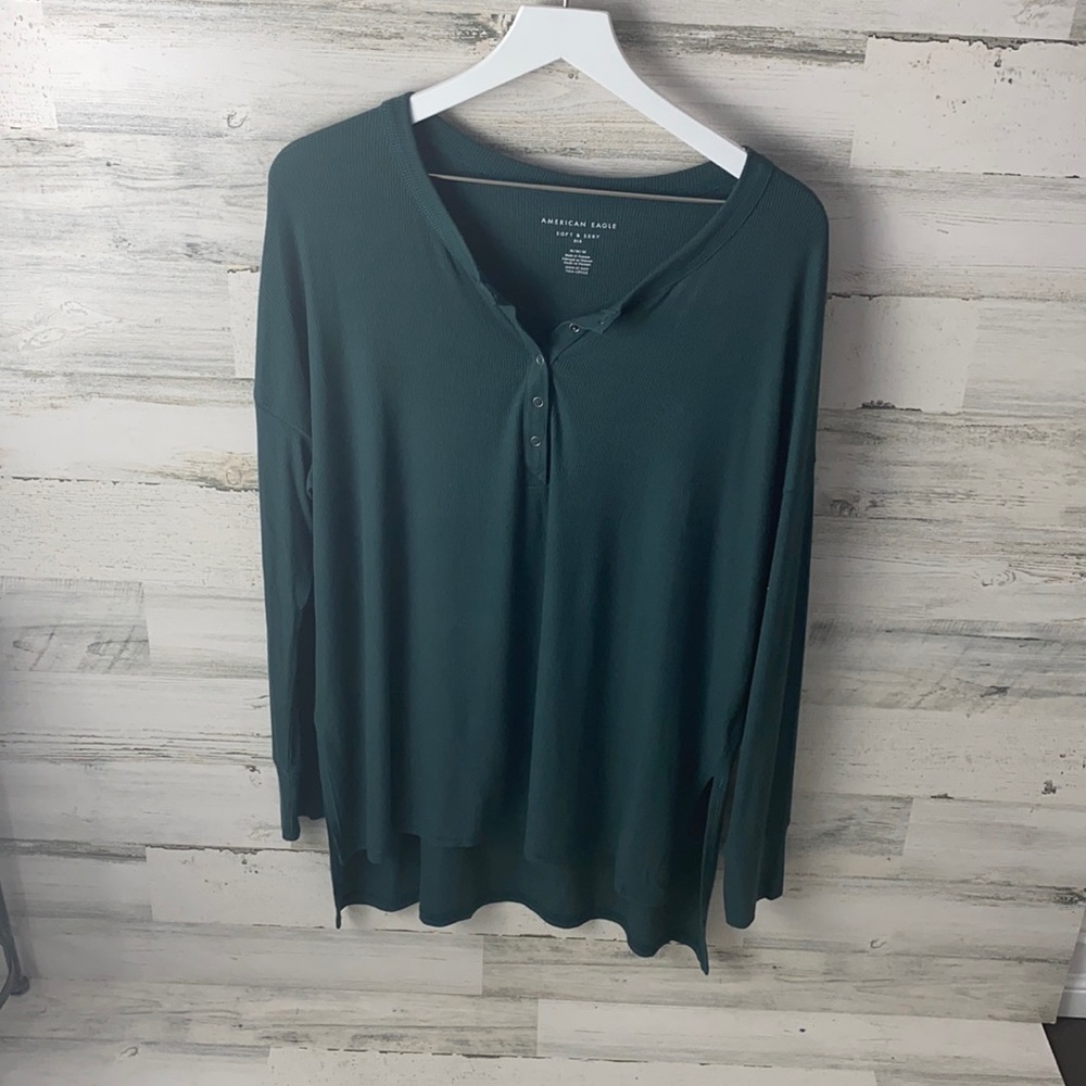 American Eagle Henley